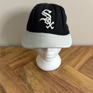 New Era Black and Gray Mens Chicago White Sox Baseball Hat